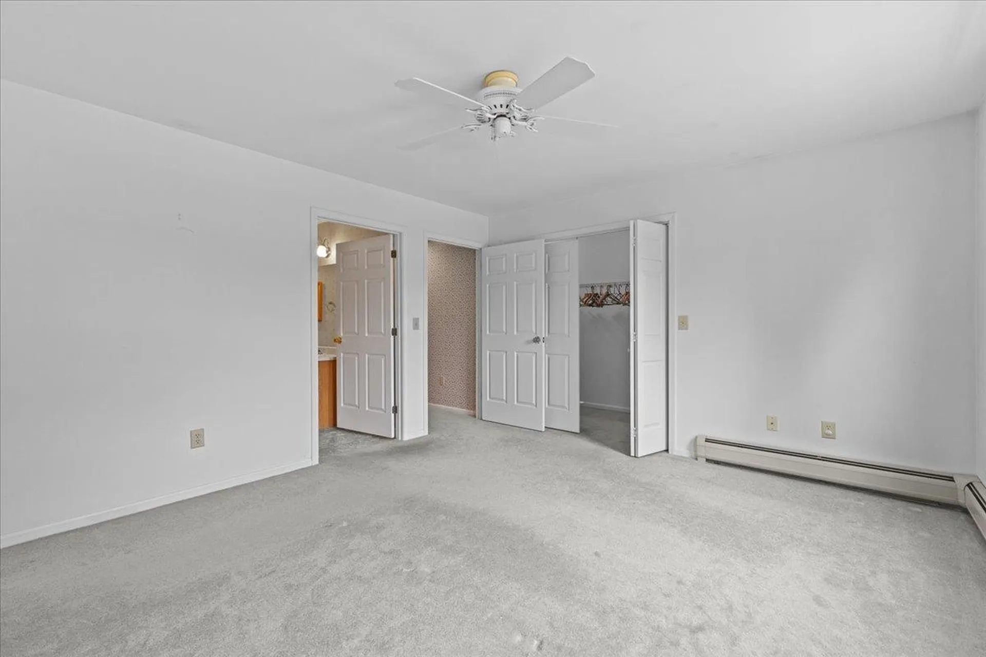 16 Clover Drive Essex VT 05452