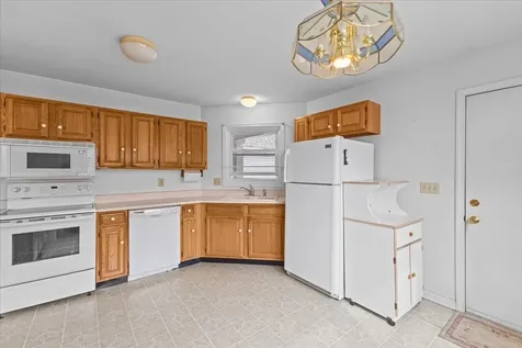 16 Clover Drive Essex VT 05452