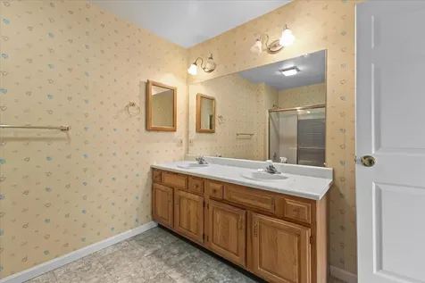 16 Clover Drive Essex VT 05452