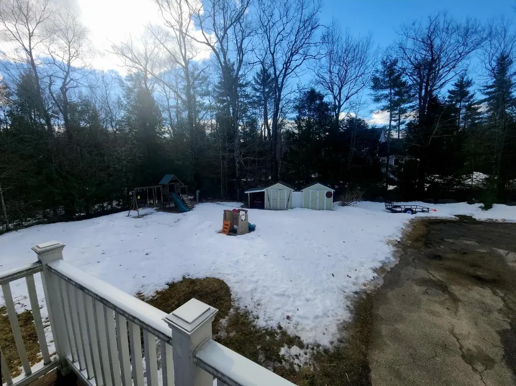 8 Byrne Road Northwood NH 03261