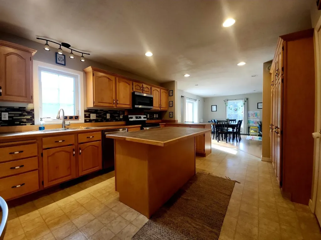 8 Byrne Road Northwood NH 03261