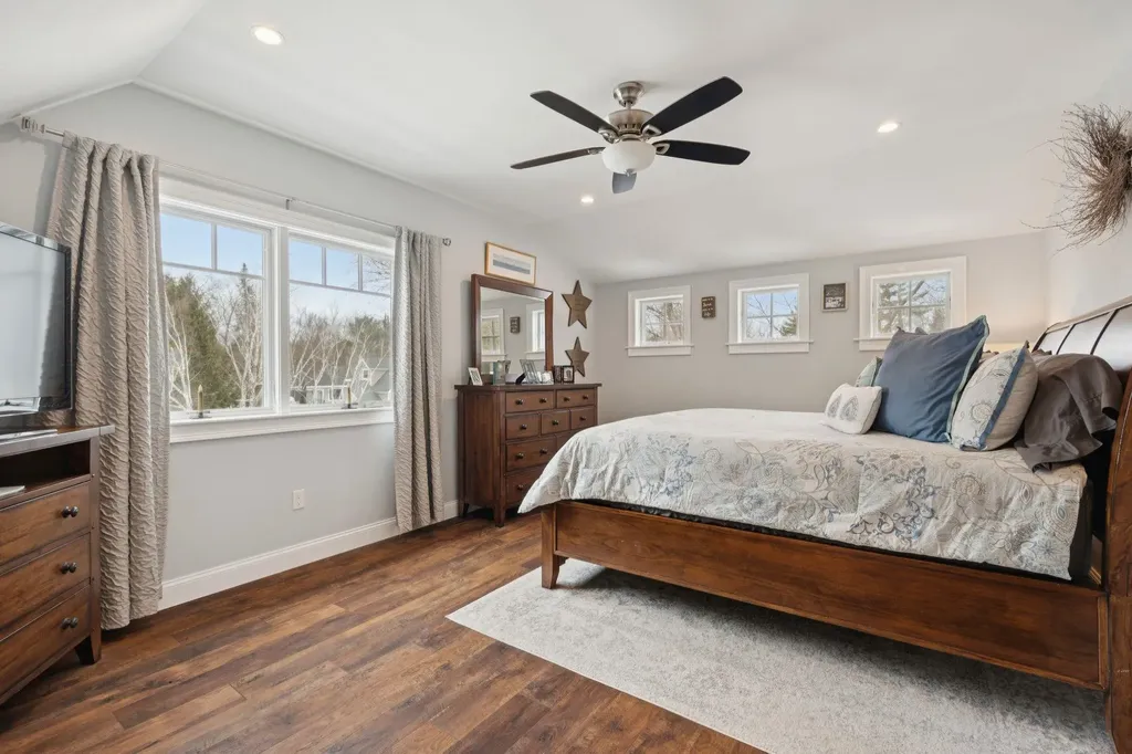 59 Sunrise Drive Moultonborough NH 03254