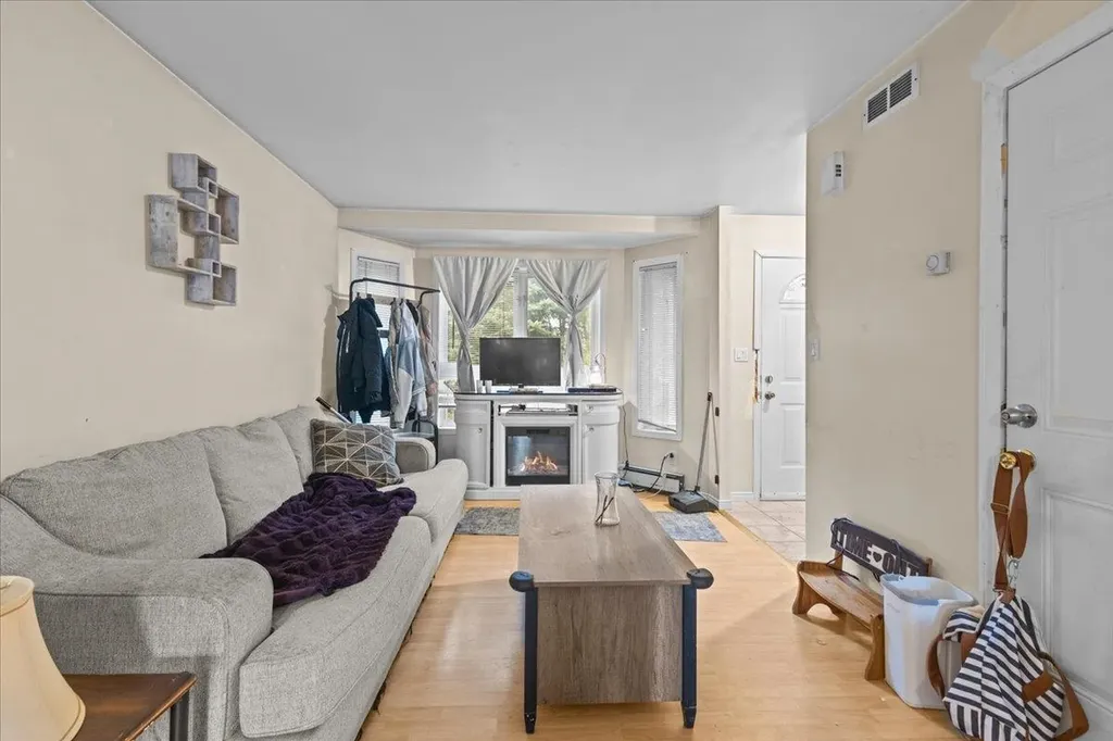 4 Brickyard Road Essex Junction VT 05452