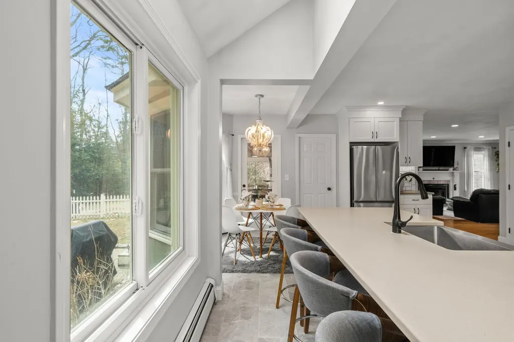 71 Deerwood Hollow Chester NH 03036