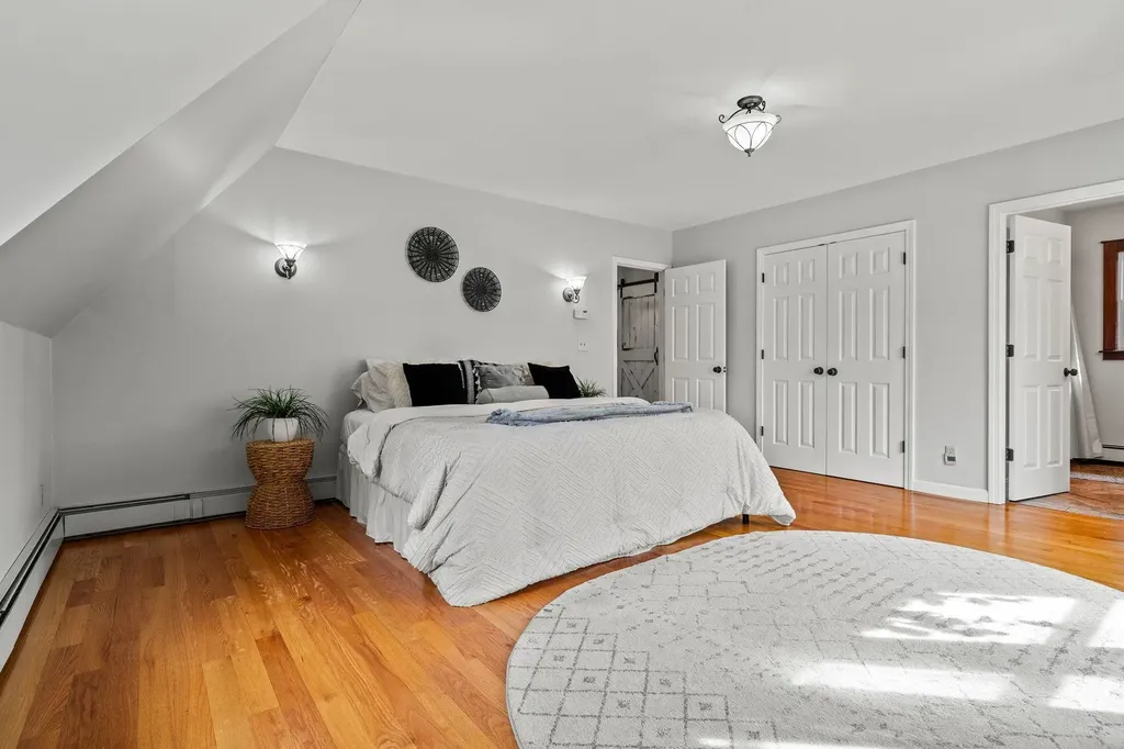 71 Deerwood Hollow Chester NH 03036