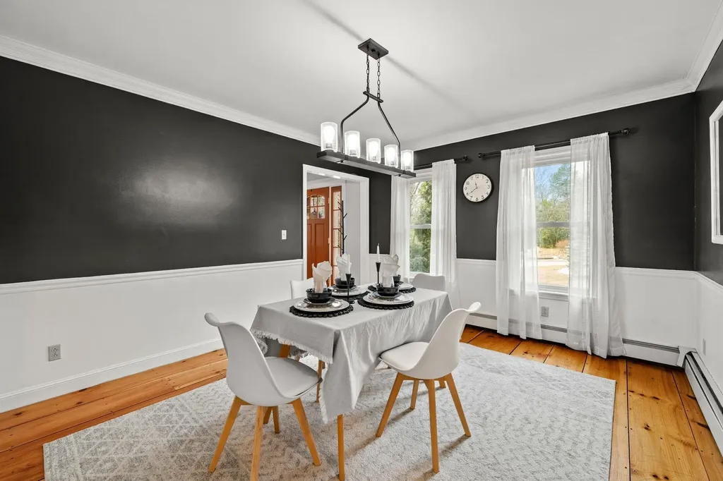 71 Deerwood Hollow Chester NH 03036