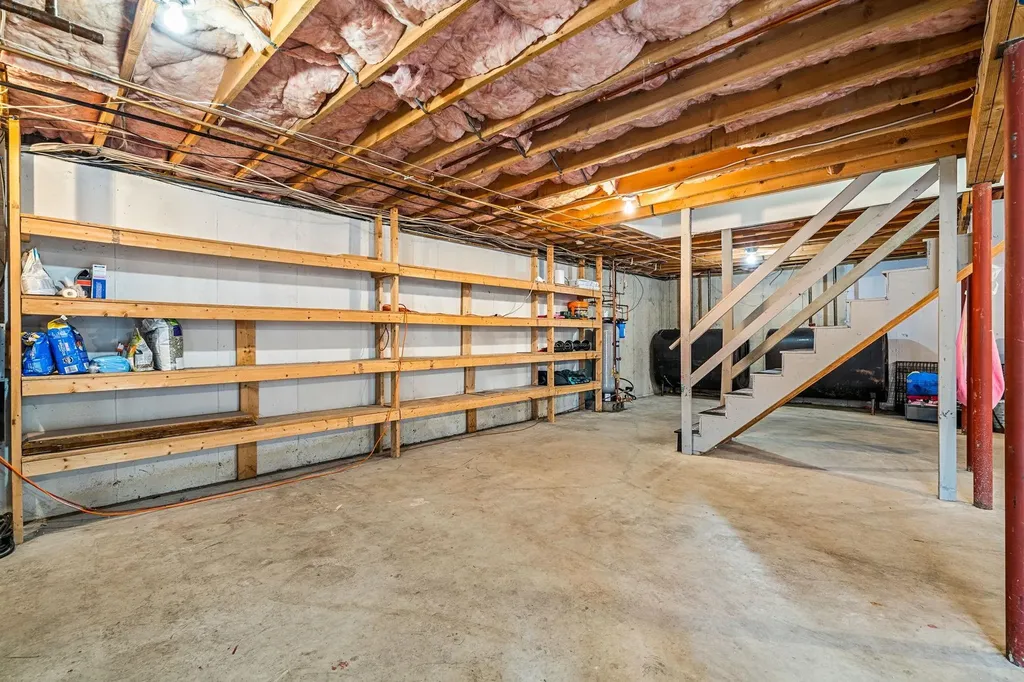 71 Deerwood Hollow Chester NH 03036