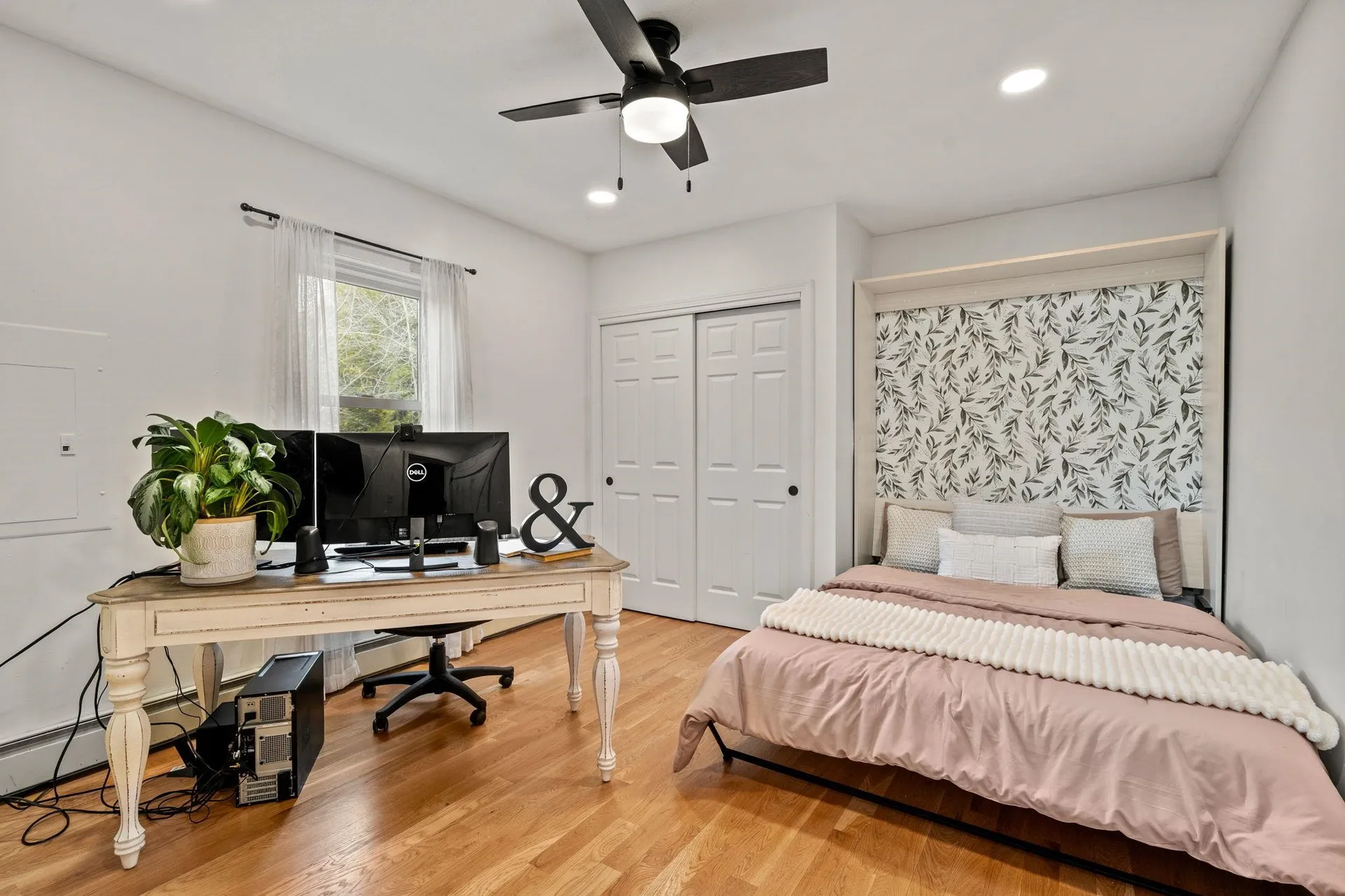 71 Deerwood Hollow Chester NH 03036