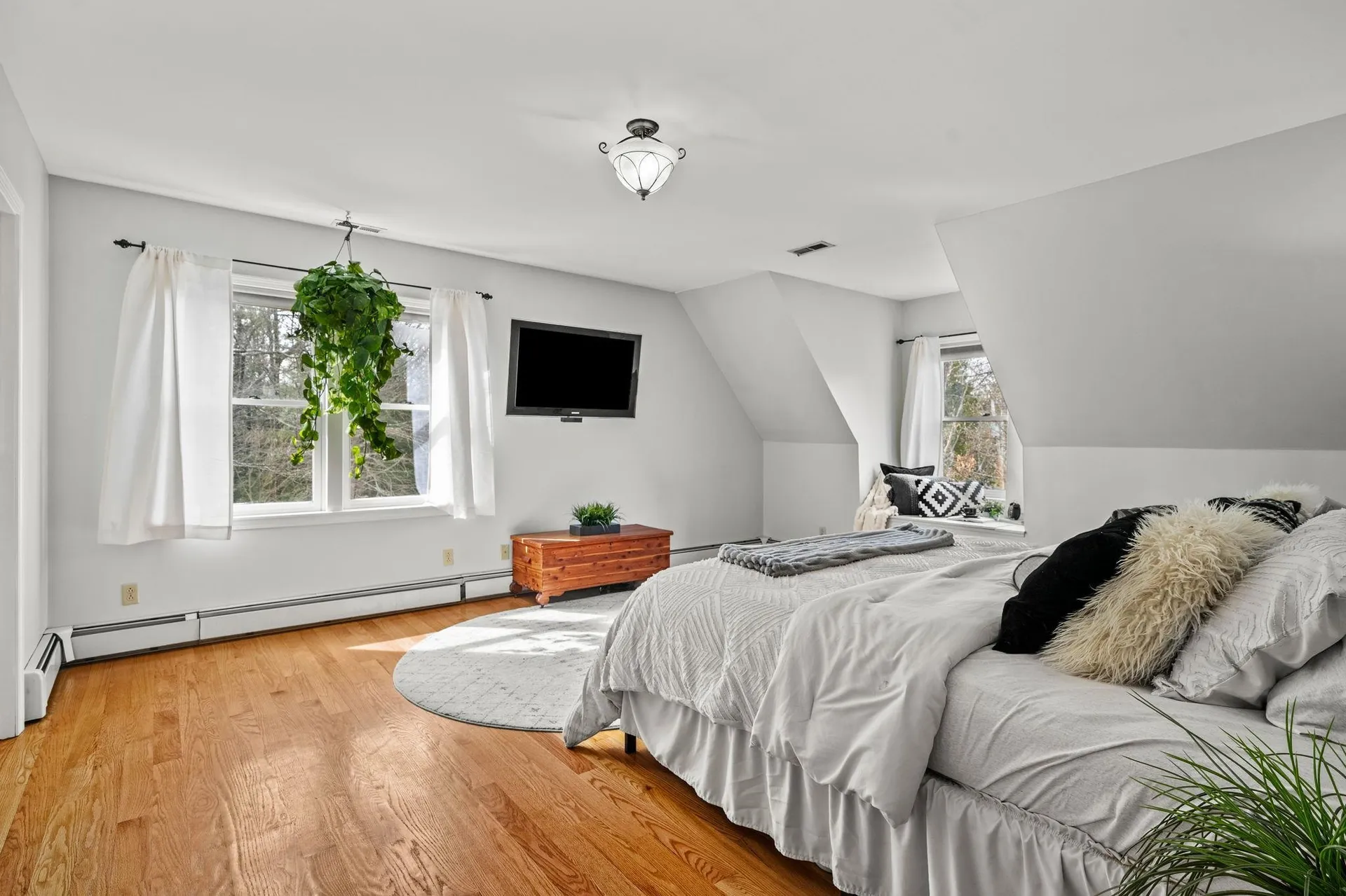 71 Deerwood Hollow Chester NH 03036