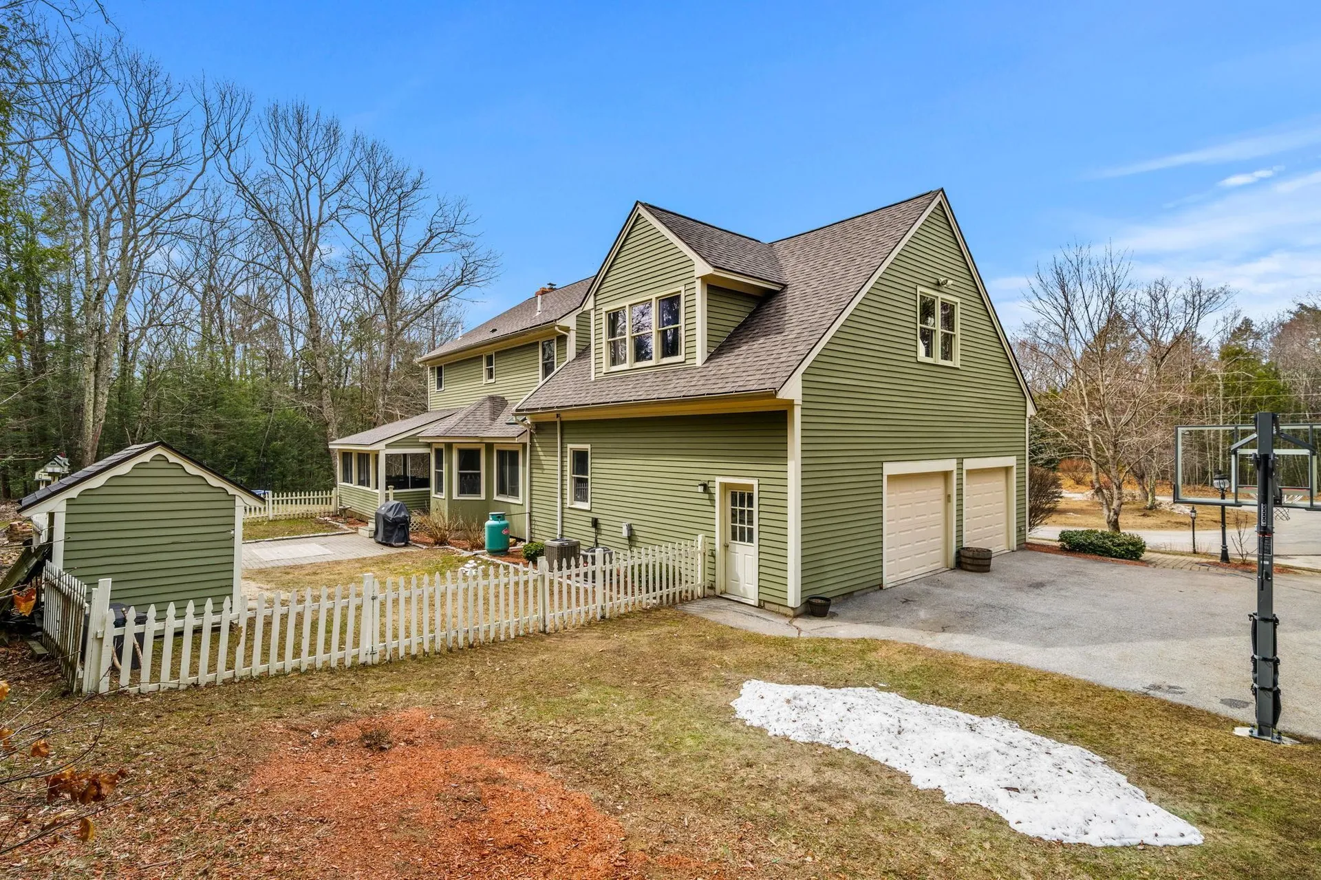 71 Deerwood Hollow Chester NH 03036