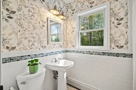 71 Deerwood Hollow Chester NH 03036