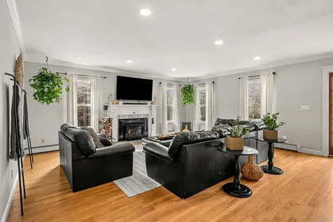 71 Deerwood Hollow Chester NH 03036