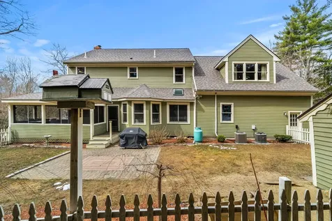 71 Deerwood Hollow Chester NH 03036