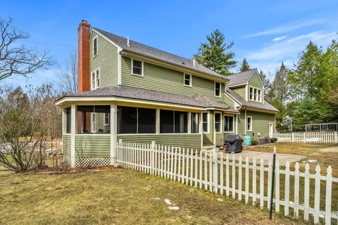 71 Deerwood Hollow Chester NH 03036