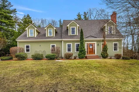 71 Deerwood Hollow Chester NH 03036
