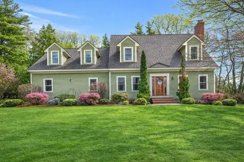 71 Deerwood Hollow Chester NH 03036