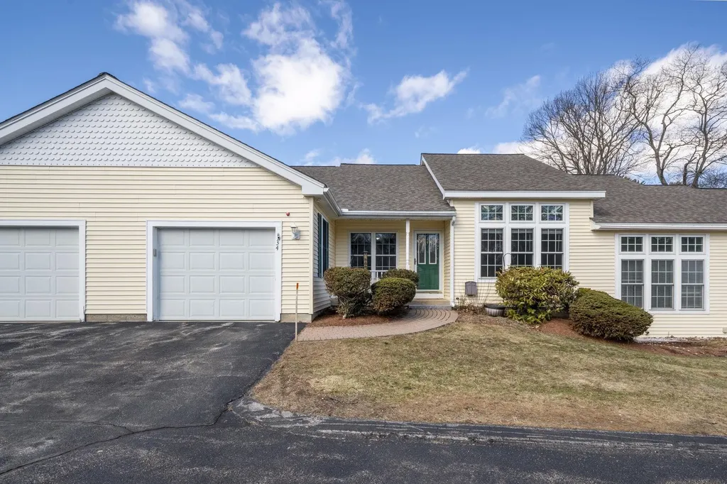 34 Lincoln Drive Londonderry NH 03053