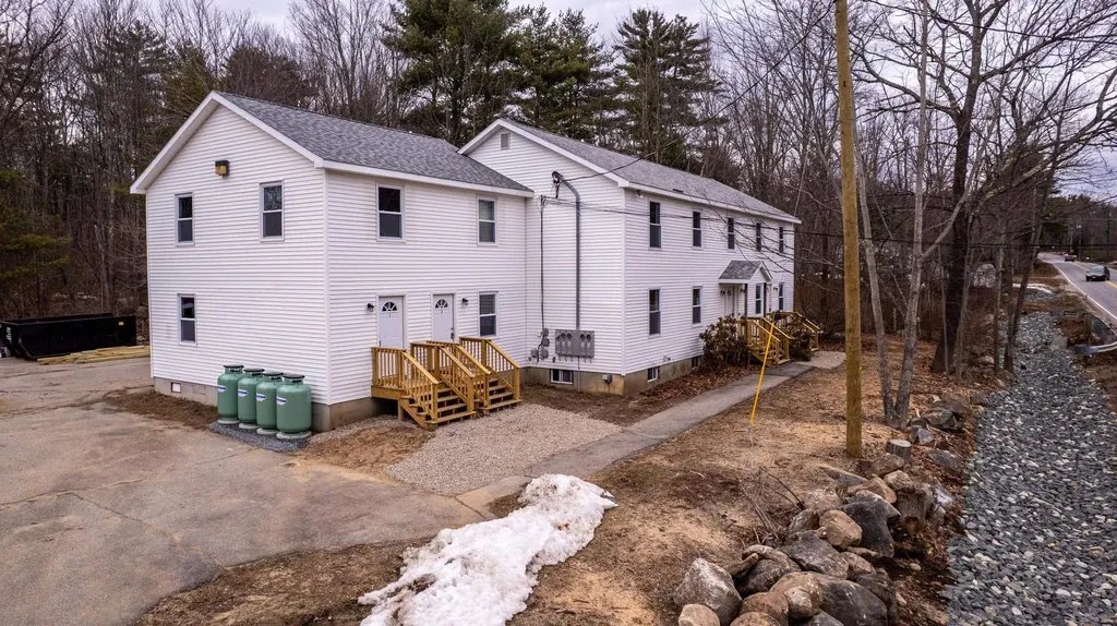 60 Charles Street Farmington NH 03835