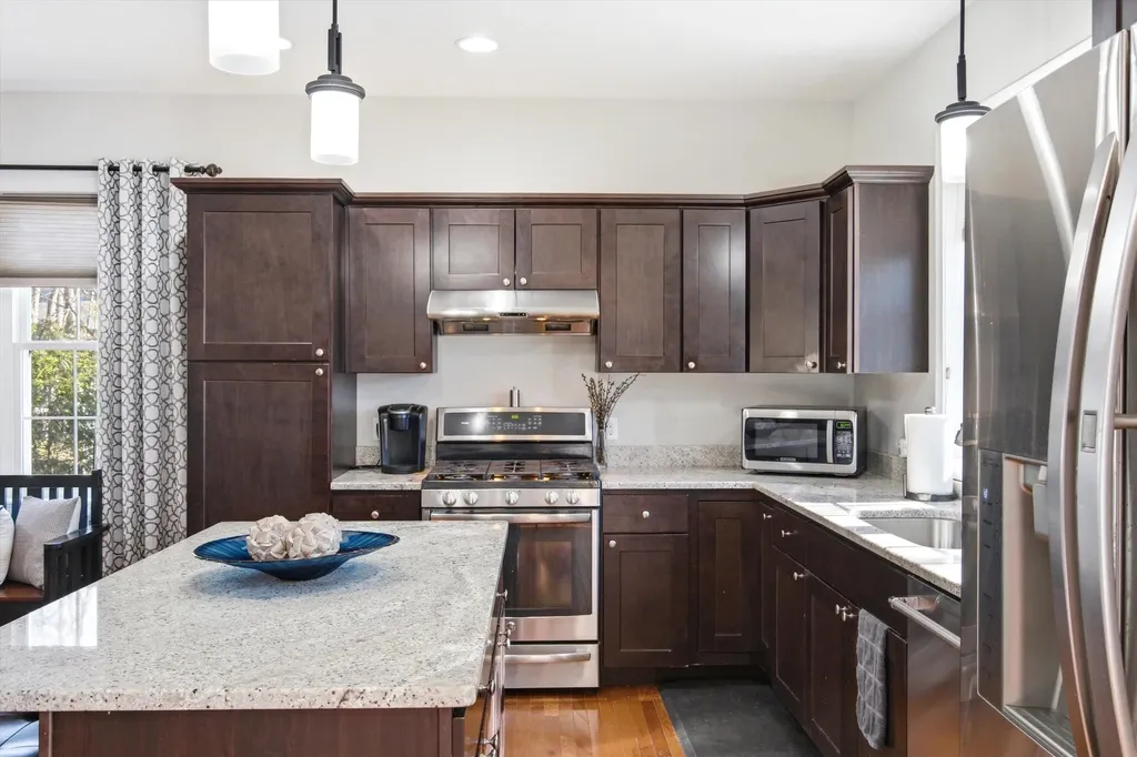 12 Rocky Hill Road Nottingham NH 03290