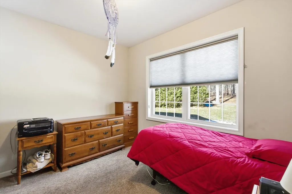 12 Rocky Hill Road Nottingham NH 03290