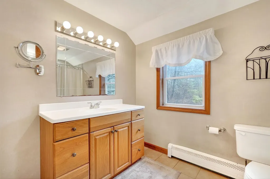 6 Homestead Drive Derry NH 03038