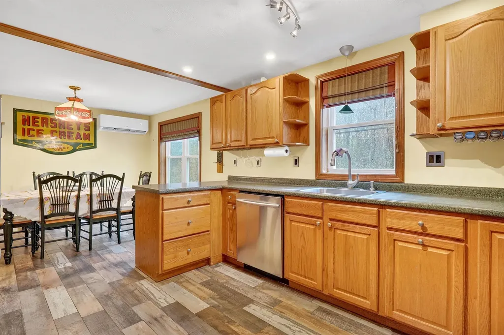 6 Homestead Drive Derry NH 03038