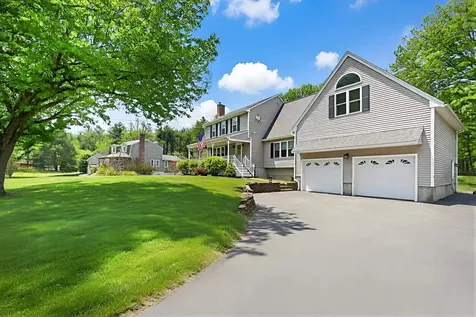 6 Homestead Drive Derry NH 03038