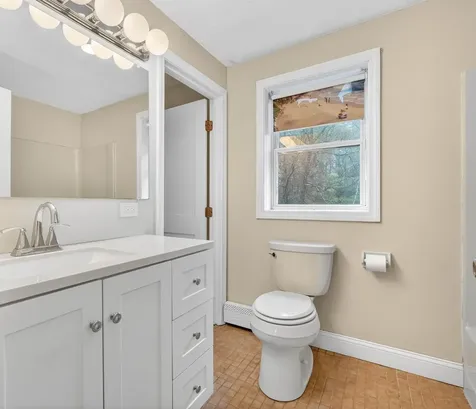 6 Homestead Drive Derry NH 03038