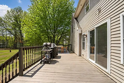 6 Homestead Drive Derry NH 03038