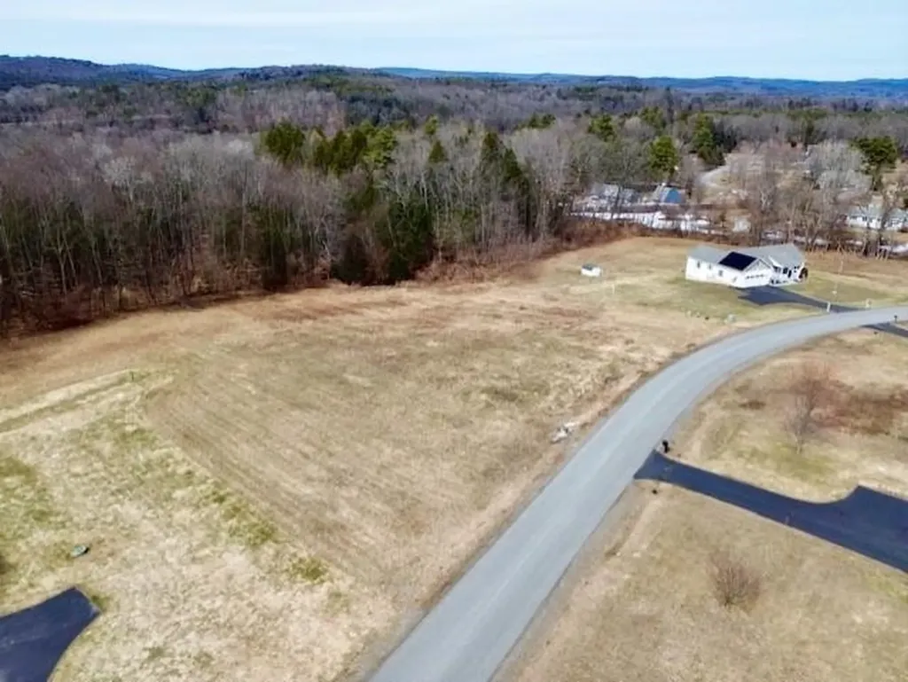 000 Mckenna Way Chesterfield NH 03466