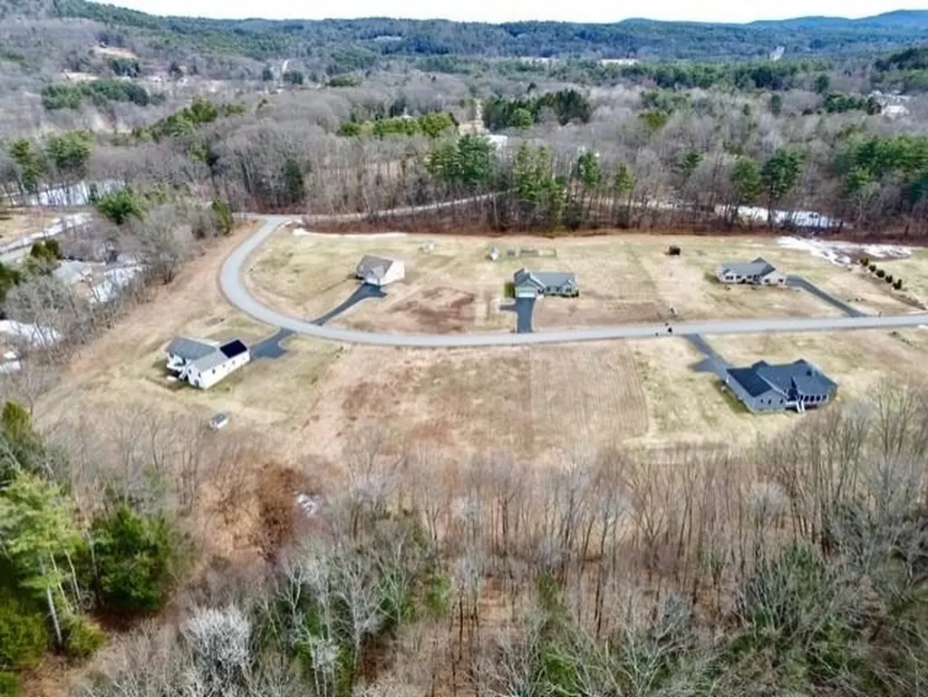 000 Mckenna Way Chesterfield NH 03466