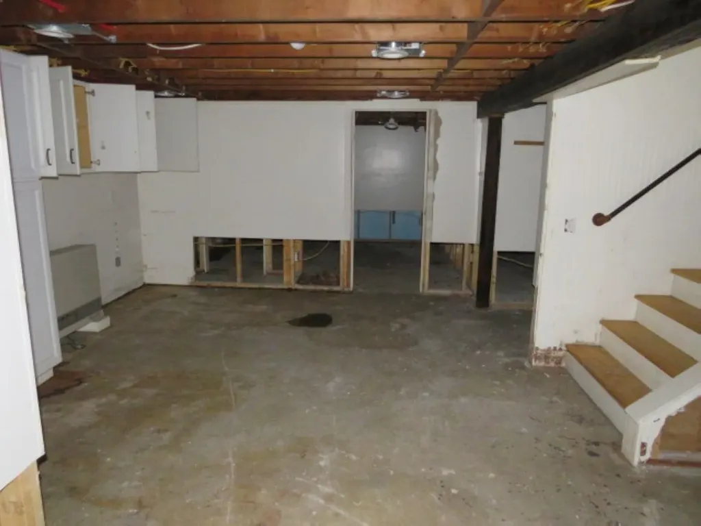 7021 Vermont Route 100 Troy VT 05868