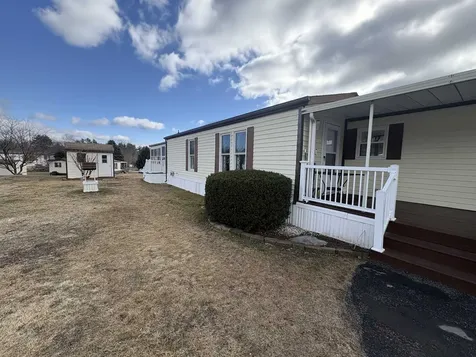 5 Monadnock Drive Rochester NH 03867