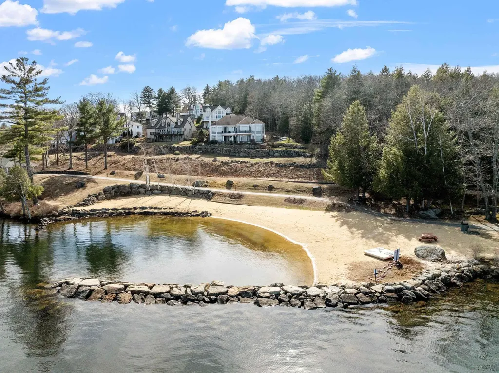 6 High Point Road Laconia NH 03246