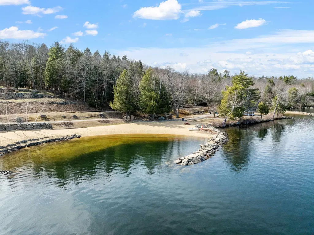 6 High Point Road Laconia NH 03246