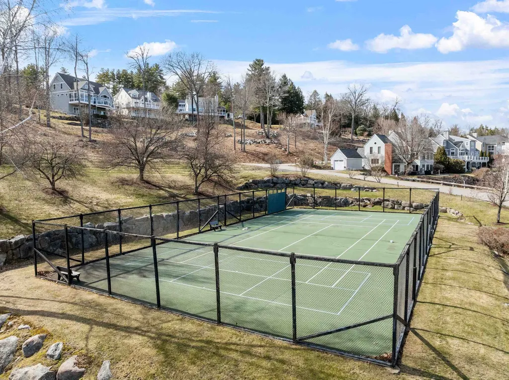6 High Point Road Laconia NH 03246