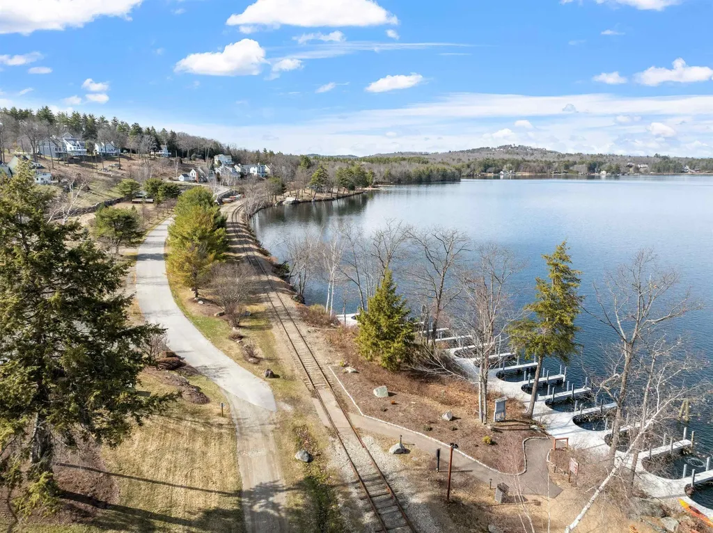 6 High Point Road Laconia NH 03246