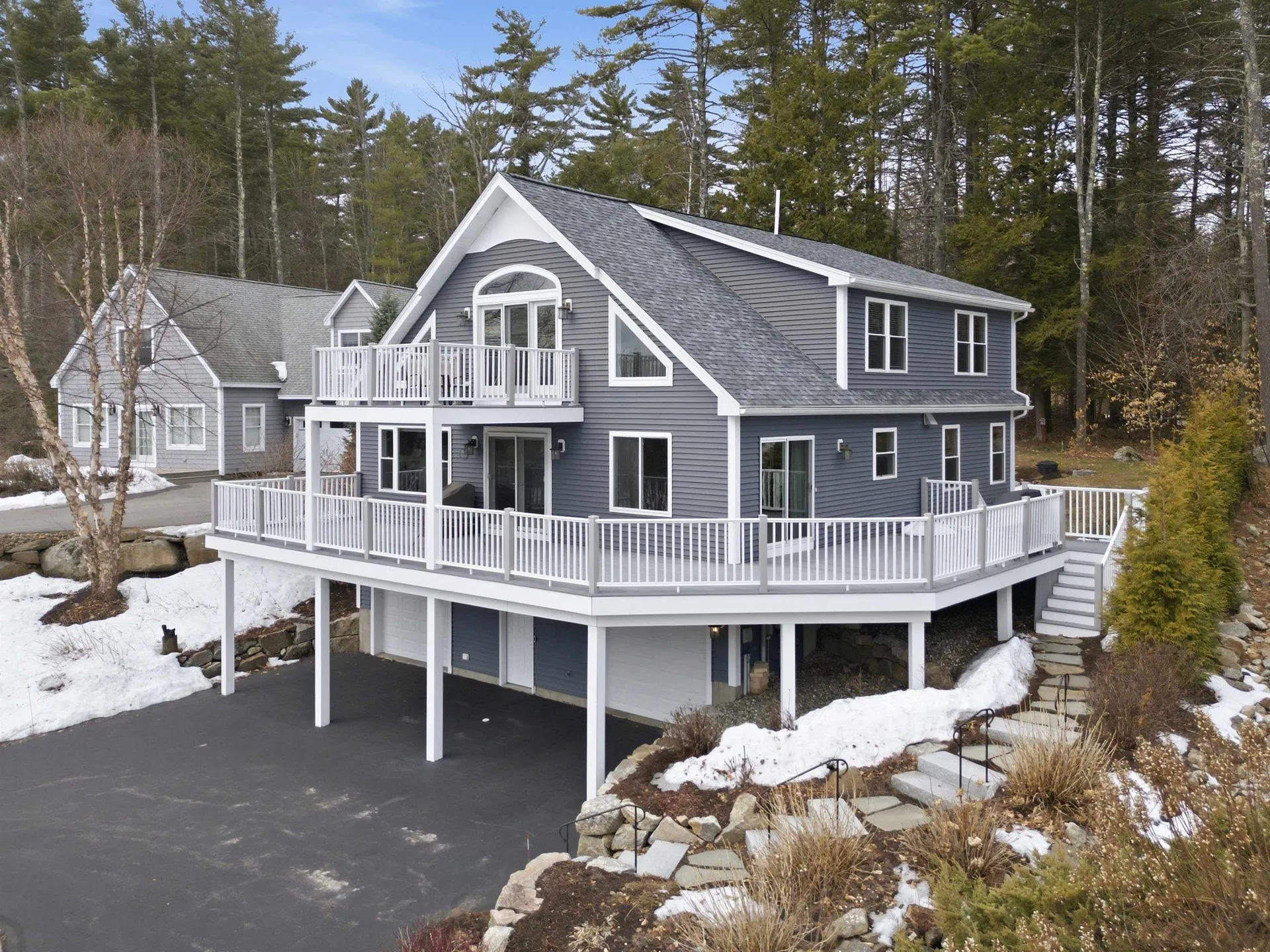 6 High Point Road Laconia NH 03246