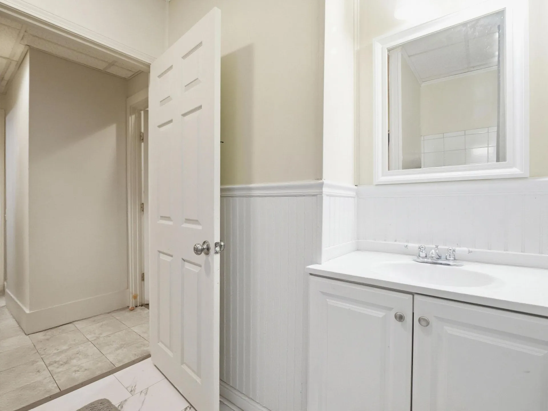 14 Mulberry Street Nashua NH 03061