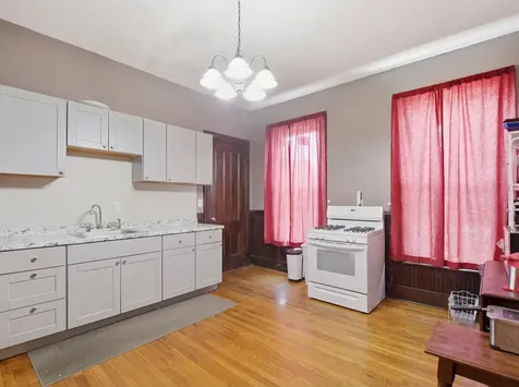 14 Mulberry Street Nashua NH 03061