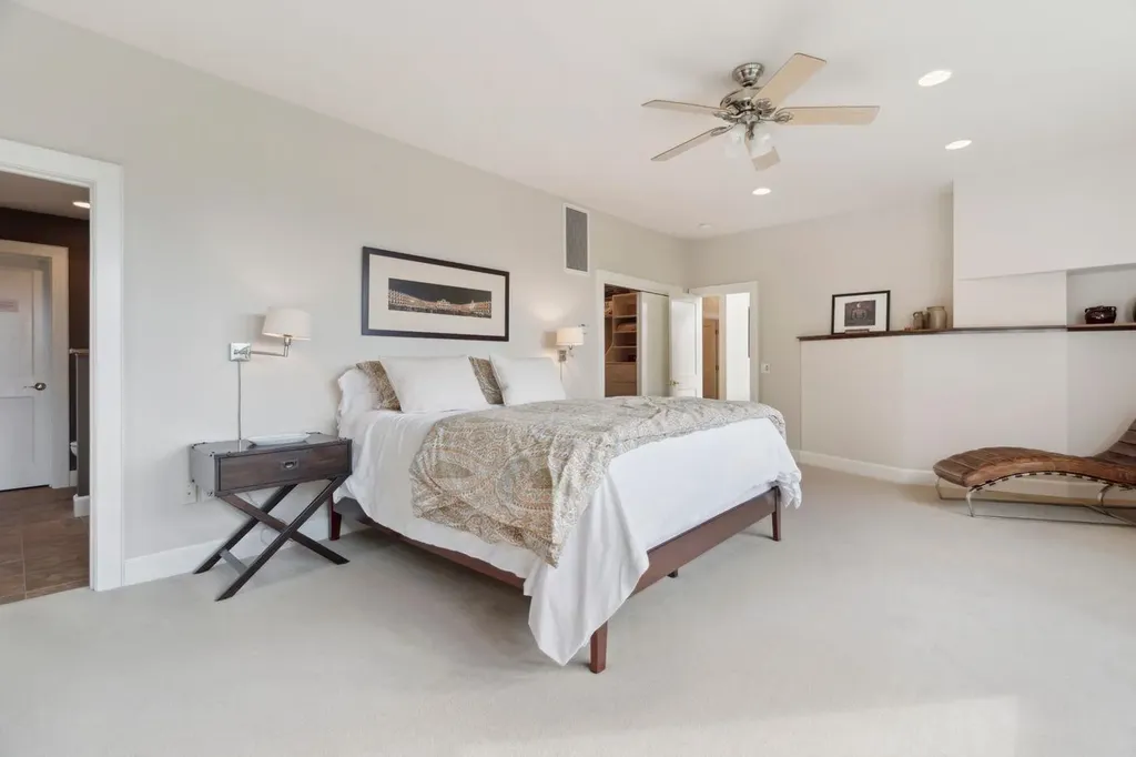 237 Points North Road Stowe VT 05672