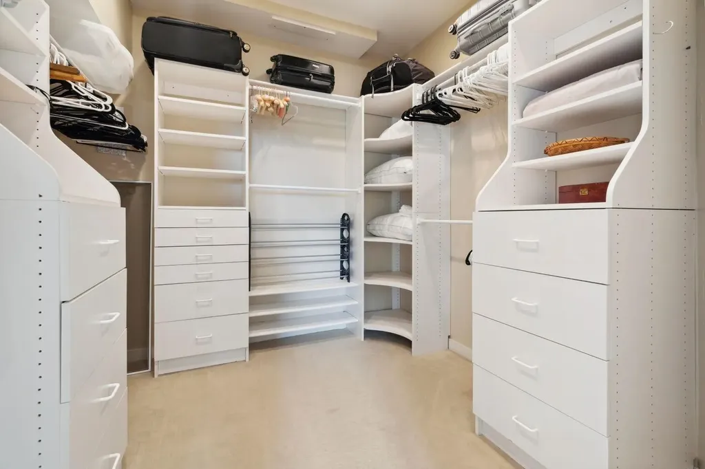 237 Points North Road Stowe VT 05672