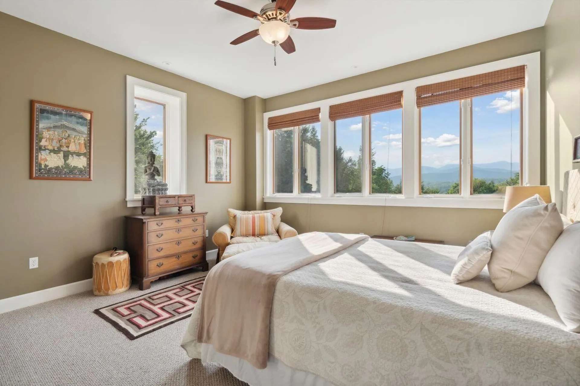 237 Points North Road Stowe VT 05672