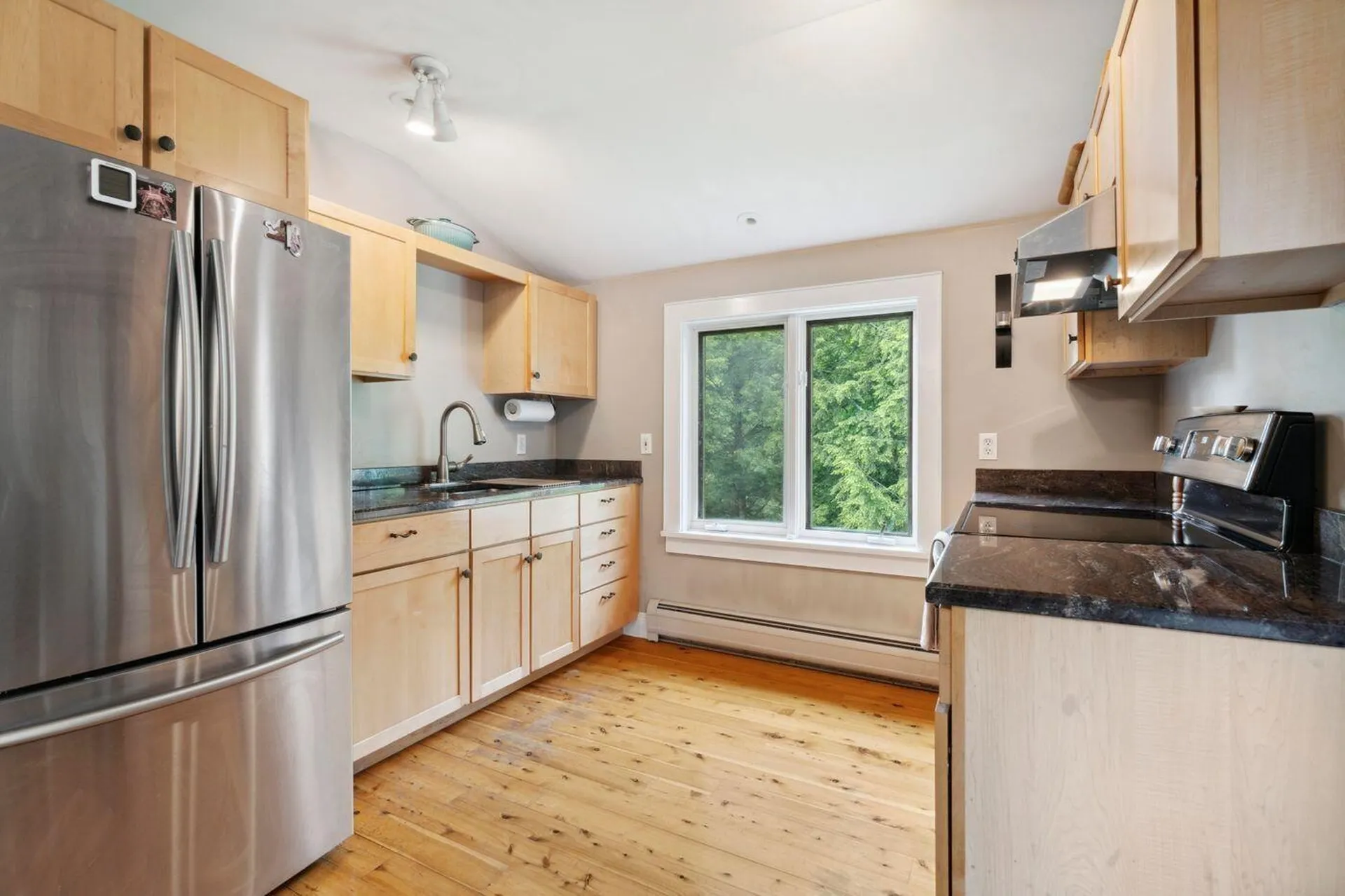 237 Points North Road Stowe VT 05672