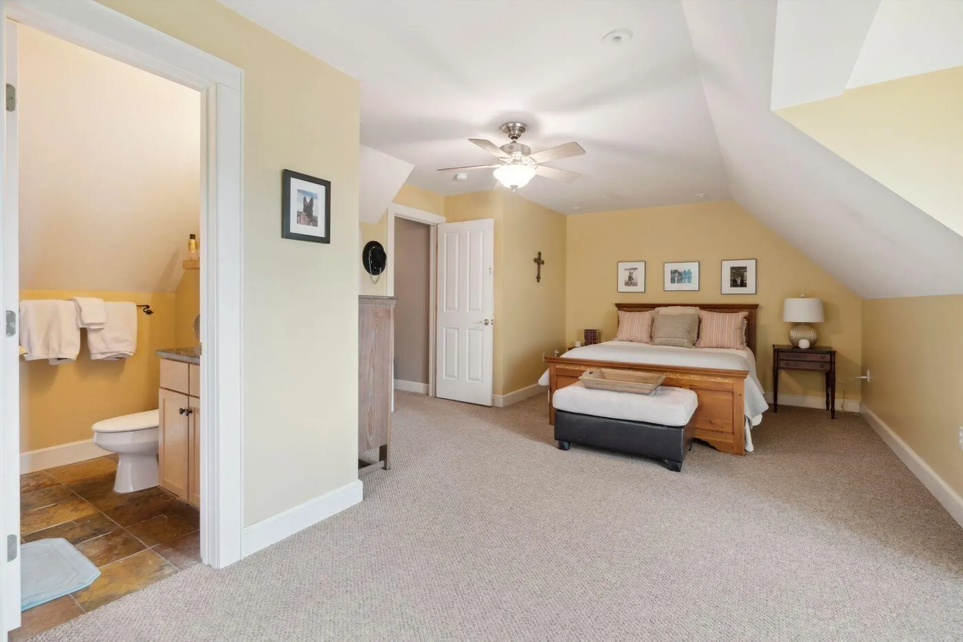 237 Points North Road Stowe VT 05672