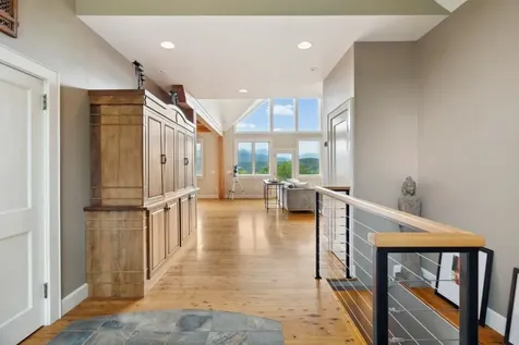 237 Points North Road Stowe VT 05672