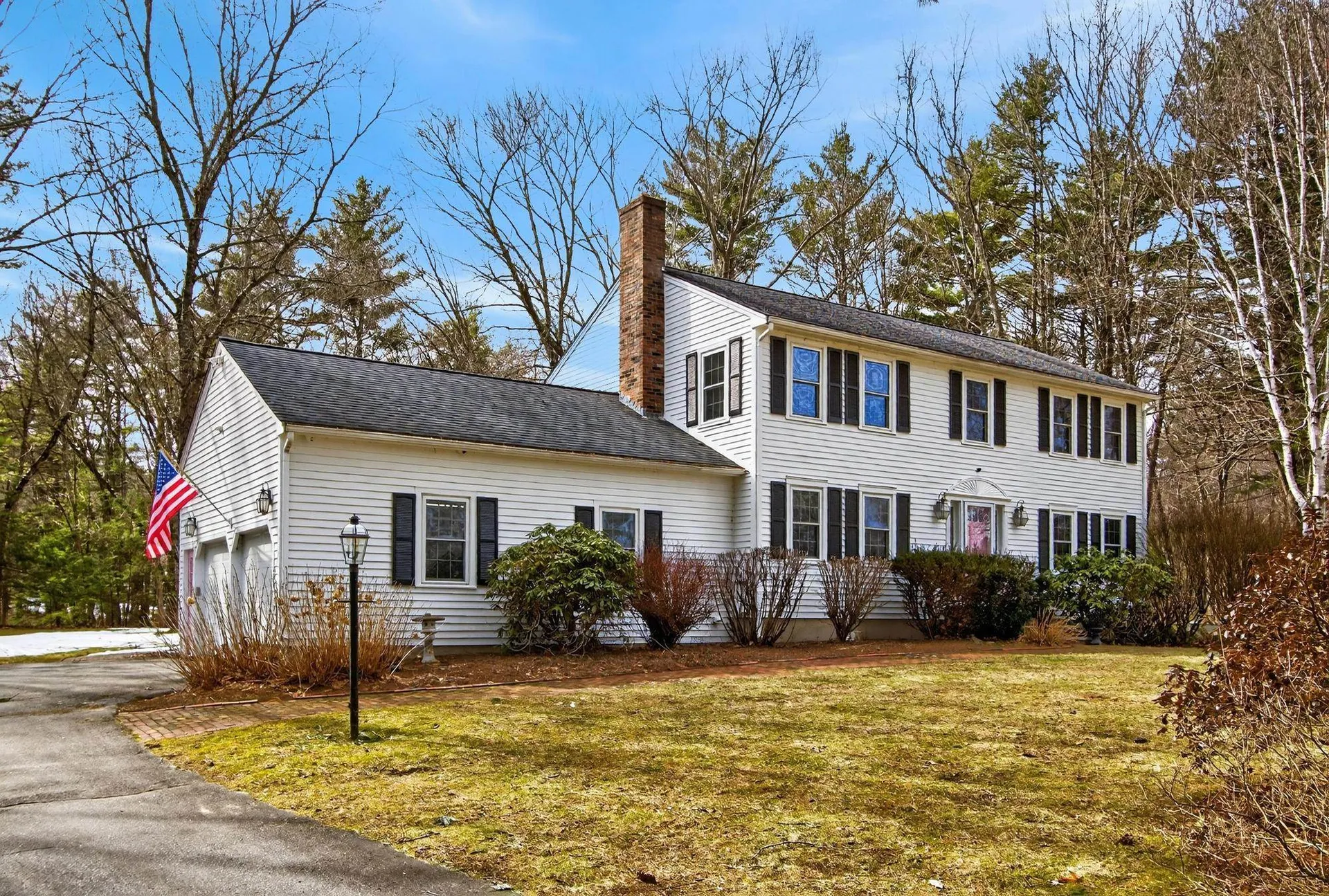 17 Kent Street Windham NH 03087