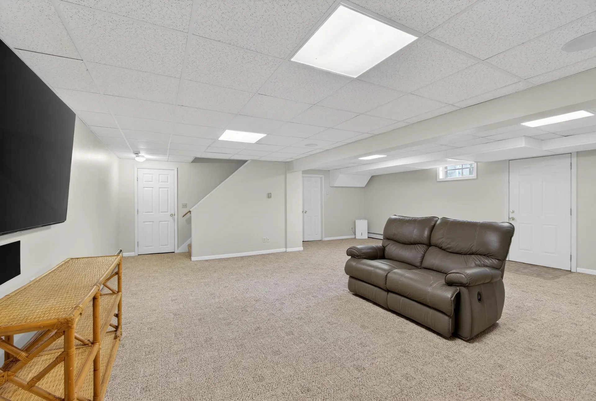 17 Kent Street Windham NH 03087