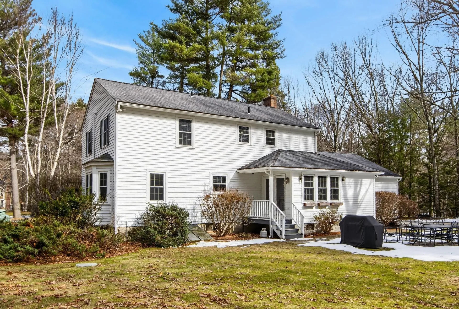 17 Kent Street Windham NH 03087