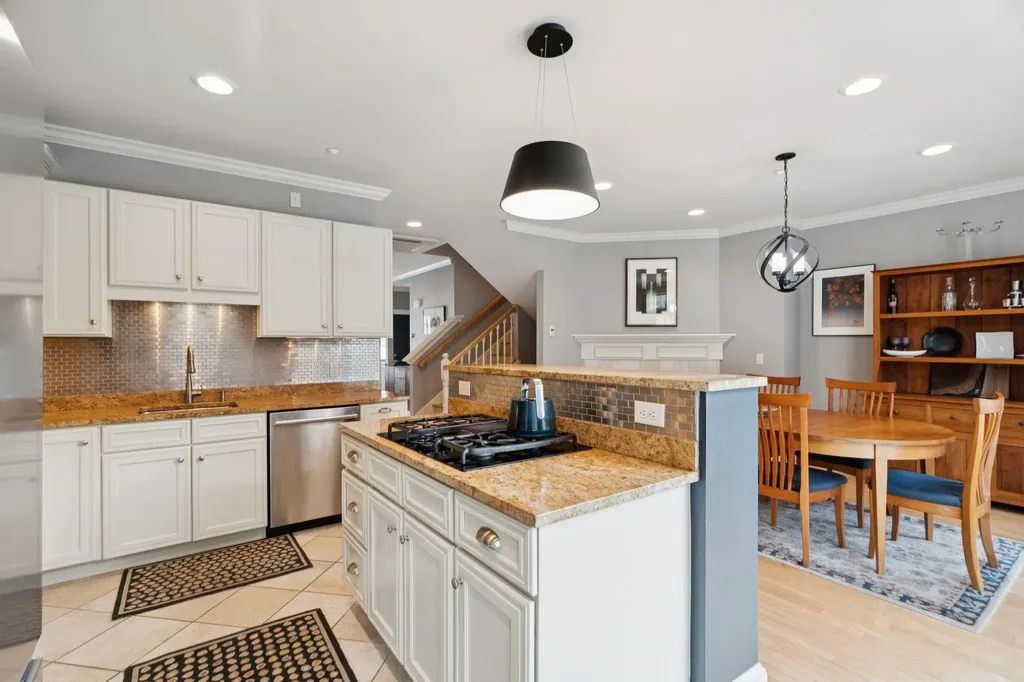 235 Main Street Norwich VT 05055